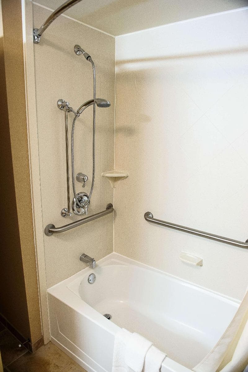 Hampton Inn & Suites Brookings 2