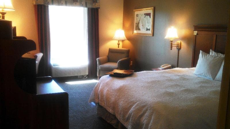 Hampton Inn Greenwood 2