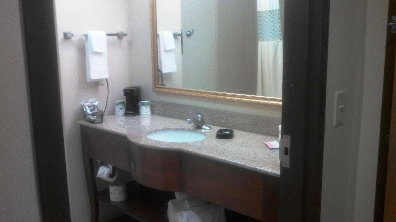 Hampton Inn Greenwood 4