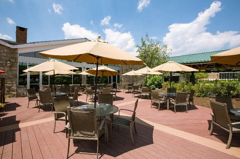 Sleepy Hollow Hotel & Conference Center 4