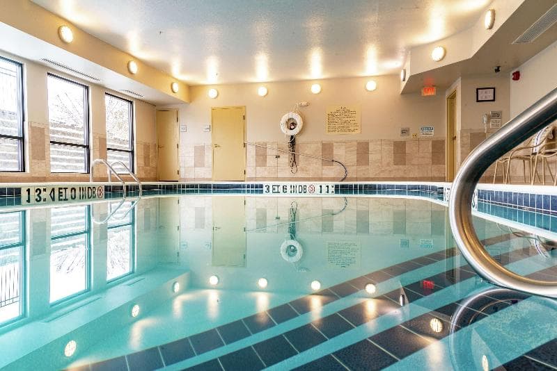 Hampton Inn St. Joseph 5