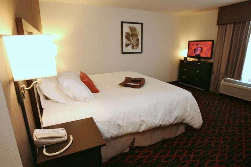 Hampton Inn by Hilton Fort Saskatchewan 2