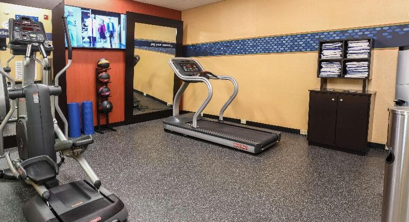 Hampton Inn Dry Ridge 2
