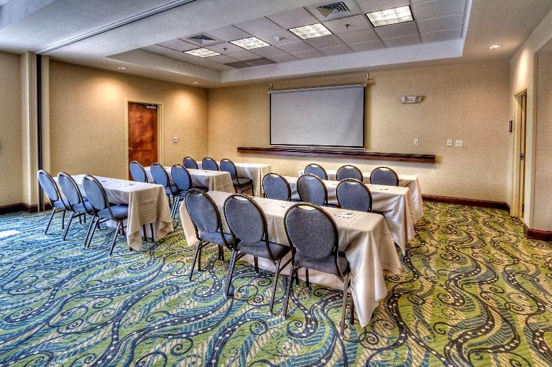 Hampton Inn Roanoke Rapids 5
