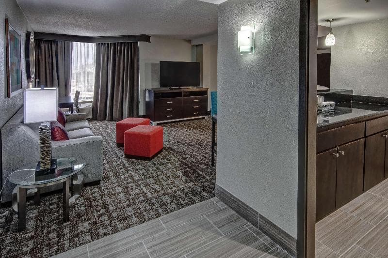 DoubleTree by Hilton Jackson 4