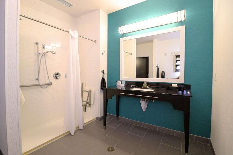 Hampton Inn Kearney, NE 4