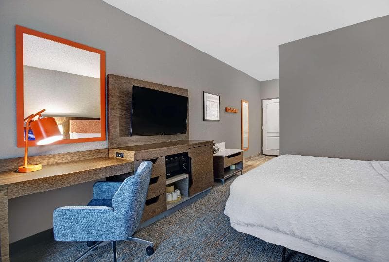 Hampton Inn Keokuk 5