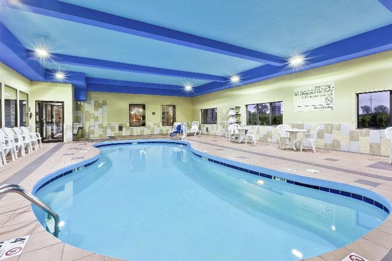 Hampton Inn Monroe 2