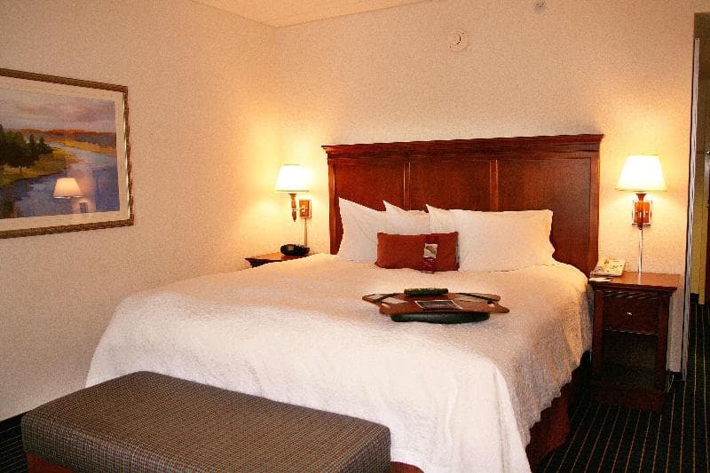 Hampton Inn Farmville 4