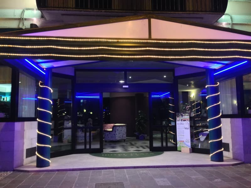 Hotel Plaza 3