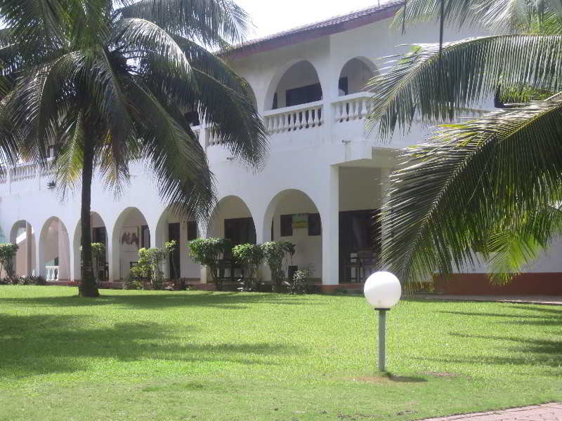 Coconut Grove Beach Resort 5