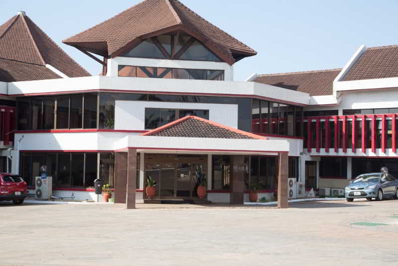 Elmina Beach 3