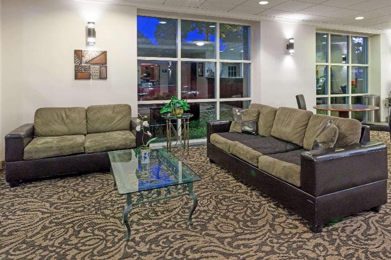 Days Inn by Wyndham SeaTac Airport 5