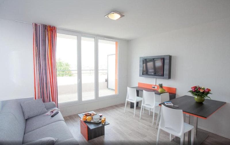 Adonis Paris Sud 3