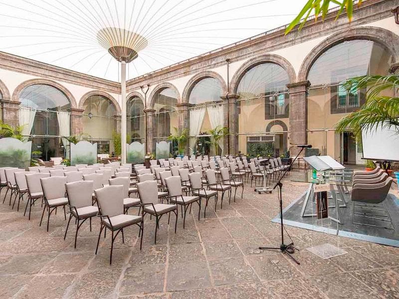 Palazzo Caracciolo Naples 4