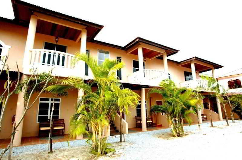 Langkapuri Inn main