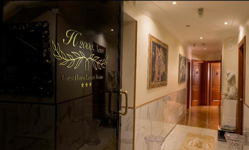 Luxury Rooms H 2000 Roma 3