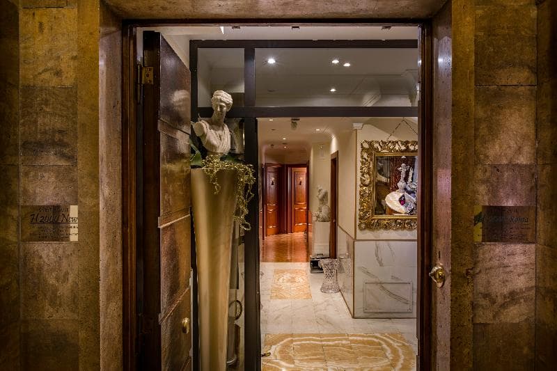 Luxury Rooms H 2000 Roma 4