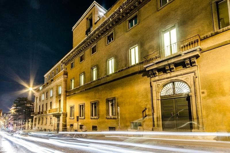 Luxury Rooms H 2000 Roma 5