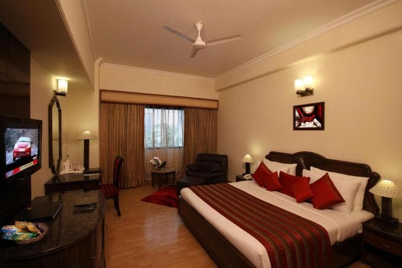 Golden Tulip Regenta Place Amritsar 2