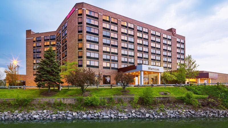 Sheraton Lisle Naperville Hotel 3