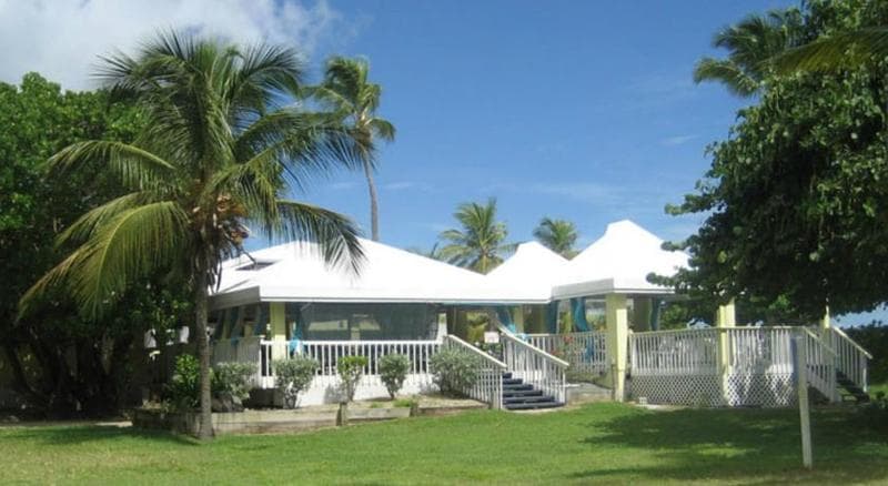 Tamarind Reef Resort 3