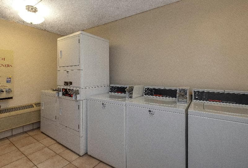 Red Roof Inn & Suites Dothan photo 1