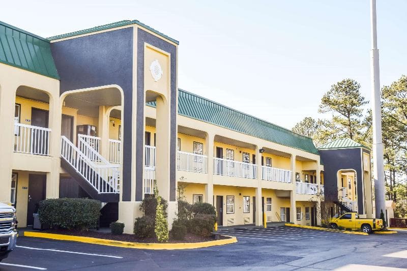 Best Western Fairwinds Inn 5