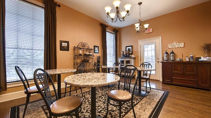 Best Western Suites 3
