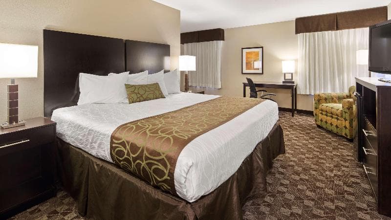 Best Western Plus Oak Mountain Inn 5