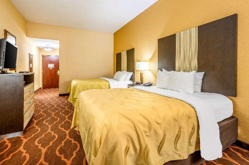 Quality Inn & Suites Huntsville Research Park Area 2