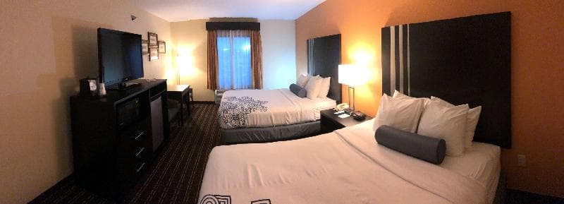 Best Western Plus Bass Hotel & Suites 3