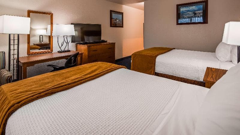 Best Western Valdez Harbor Inn photo 1