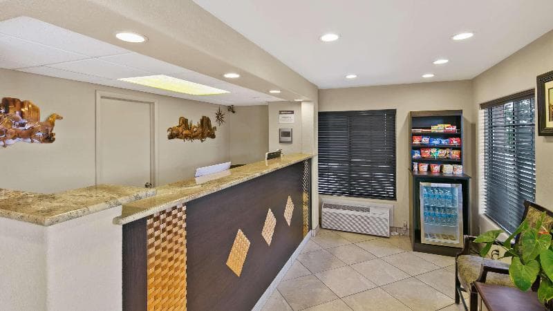 Best Western Desert Inn 4