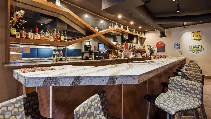 Best Western Royal Sun Inn & Suites 2