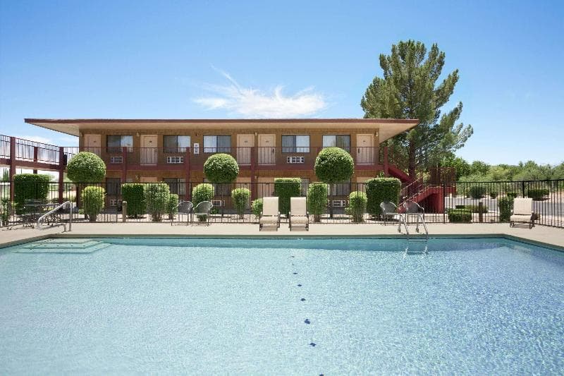 Sierra Inn 5