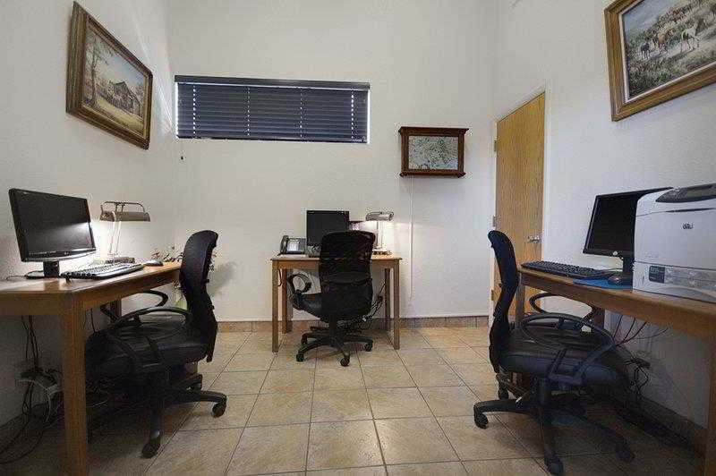 Best Western Plus Quail Hollow Inn 2