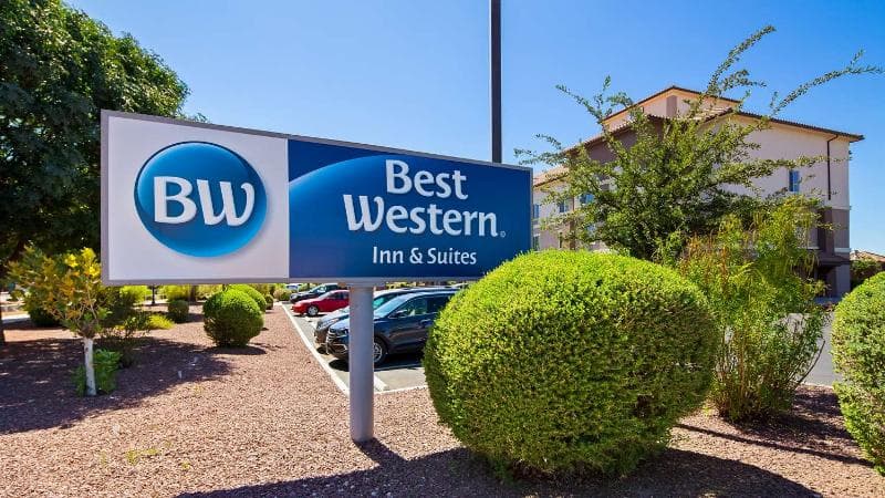 Best Western Douglas Inn & Suites photo 1