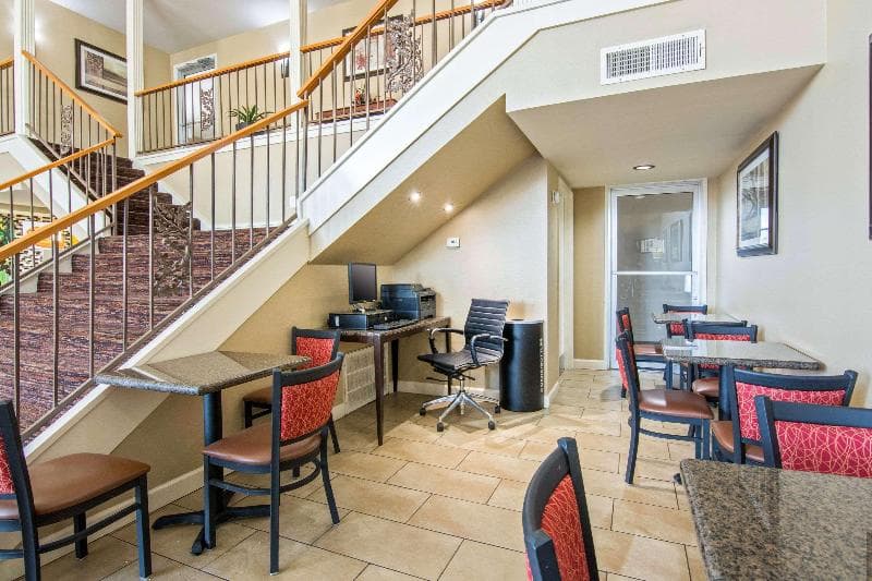 Best Western Continental Inn 2