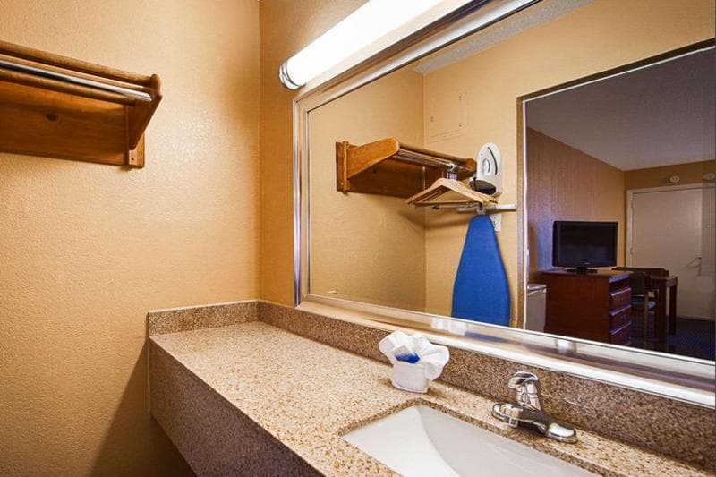Best Western Continental Inn photo 1