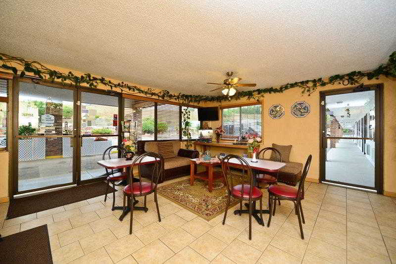 Best Western Village Inn photo 1