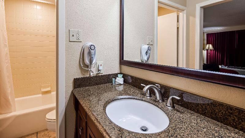 Best Western Eureka Inn 5