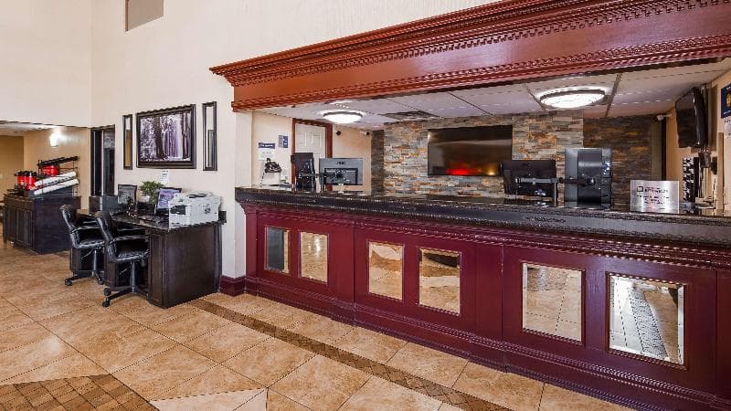 Best Western Windsor Suites 4