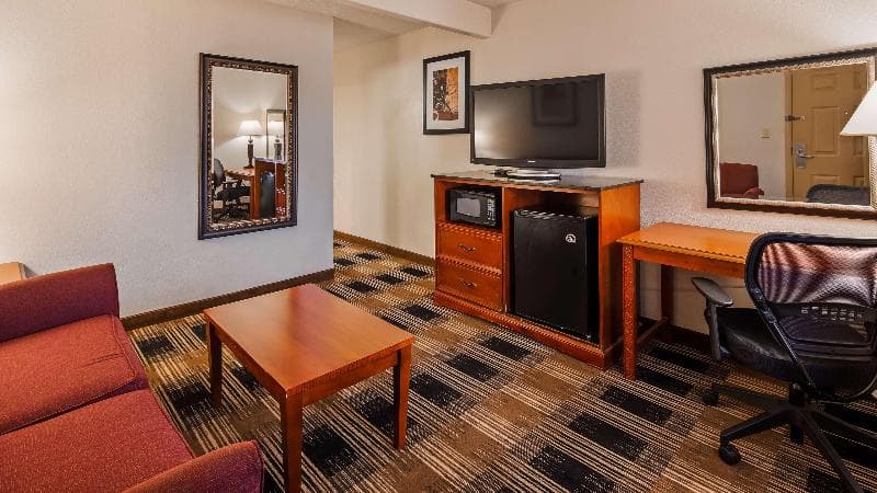 Best Western Windsor Suites 3