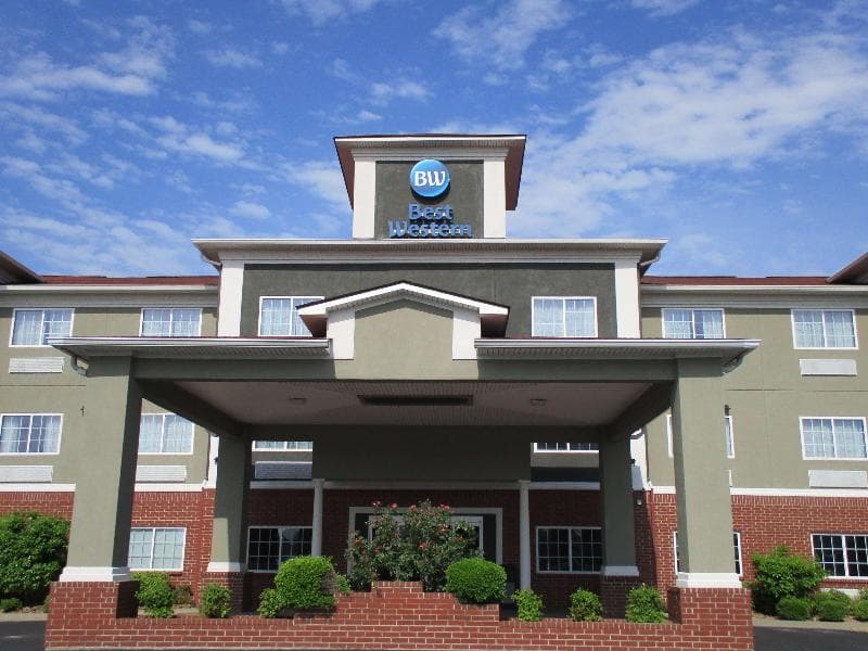 Best Western Presidential Hotel & Suites photo 1
