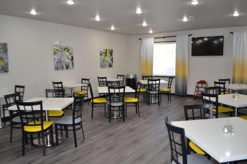 Best Western Sherwood Inn & Suites 3