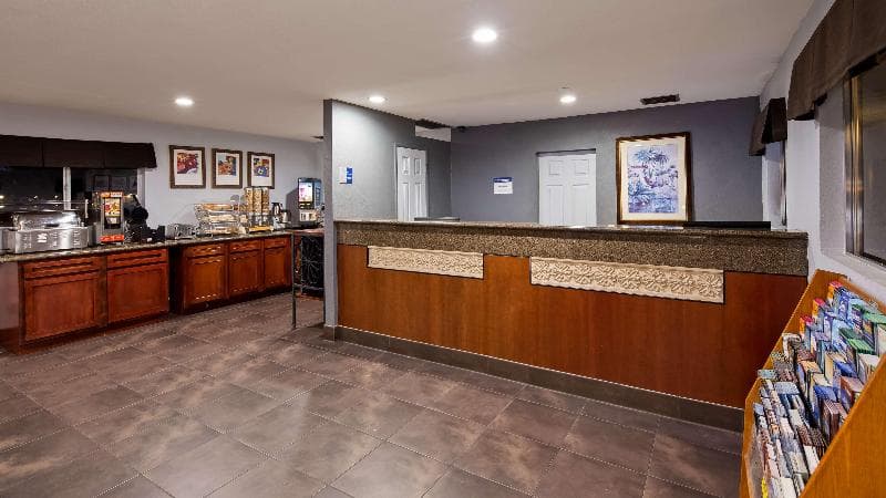 SureStay Hotel by Best Western Blythe 4