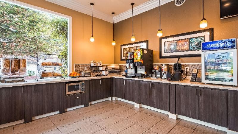 Best Western Carmel's Town House Lodge 2