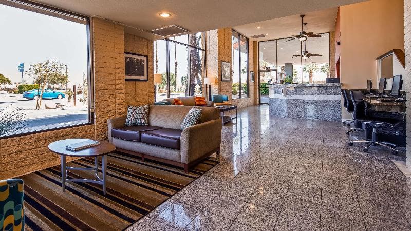 Best Western Date Tree Hotel 4