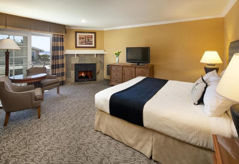 Fireside Inn on Moonstone Beach 5